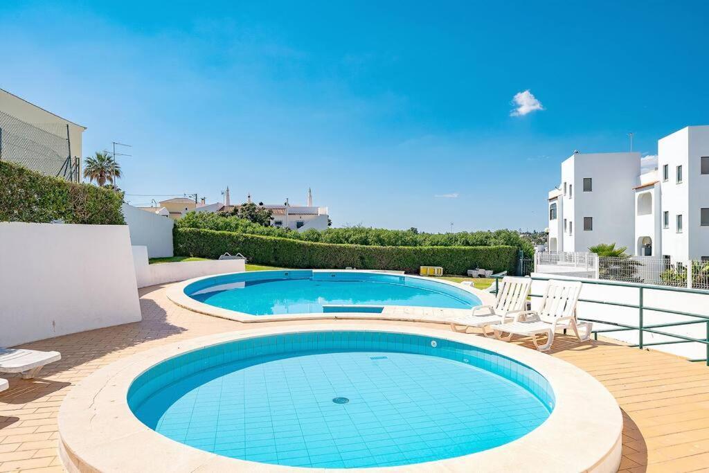 Apartamento Amparo-T2 C/Piscina Carvoeiro  Extérieur photo